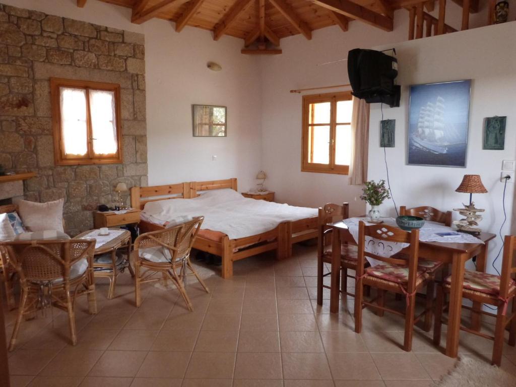 Trisilio Apartman Kardamíli Szoba fotó